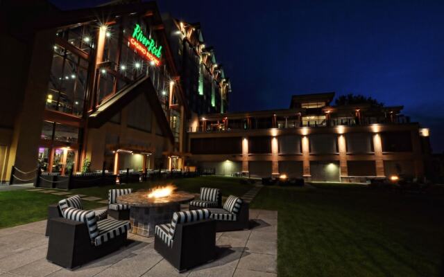 Отель River Rock Casino Resort & The Hotel Канада, Ричмонд - отзывы, цены и фото номеров - забронировать отель River Rock Casino Resort & The Hotel онлайн вид на фасад