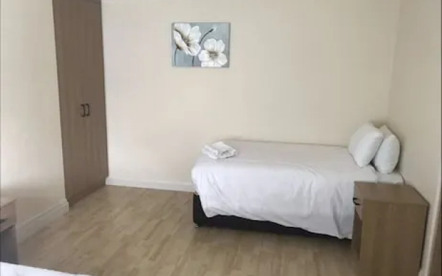 The cosh house - Lovely 4-Bed House in Londonderry