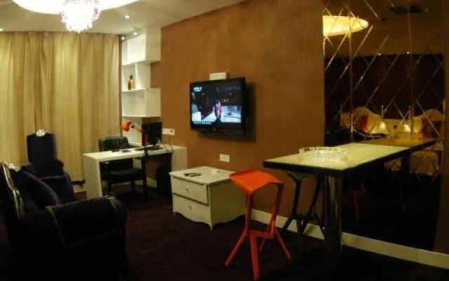 Babylon Hotel