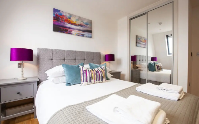 Alexandra Apartment