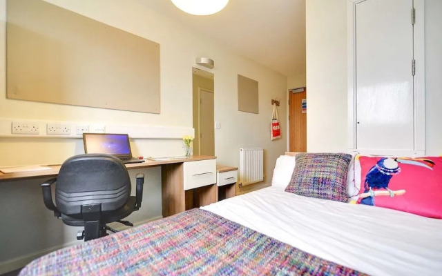 Axo Islington London