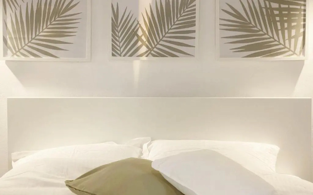 Palm Suite Green