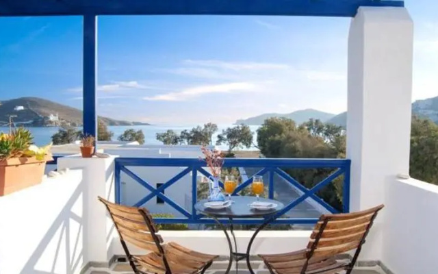 Glaros Hotel