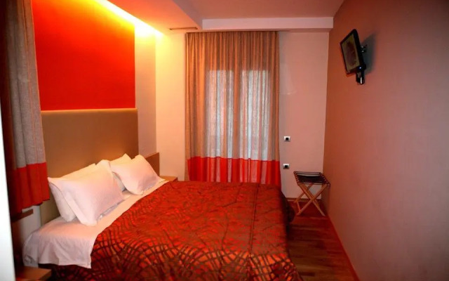 Victoria Hotel