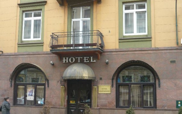 Hotel Kazimierz I Польша, Краков - 1 отзыв об отеле, цены и фото номеров - забронировать отель Hotel Kazimierz I онлайн вид на фасад