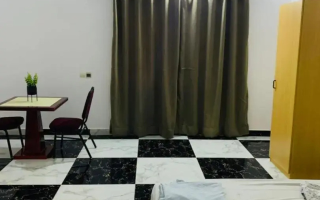 Hide Palace