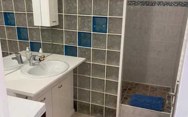 appartement charme T2 cassis plein centre