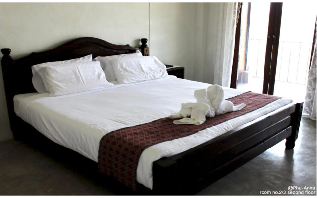 Phu-Anna Eco House