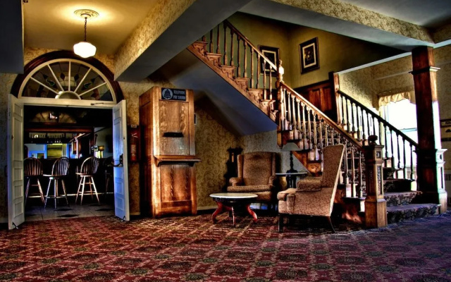 The National Hotel