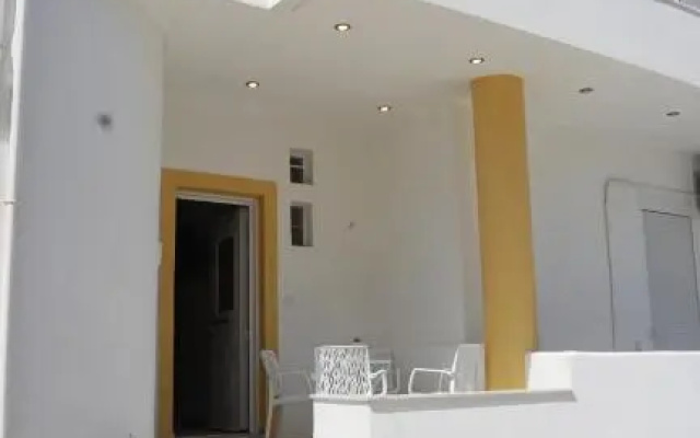 Seafront Apartment Kalamaki