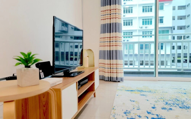 Nilai Ehsan Residence by BeeStay 8-10 Pax at Sepang