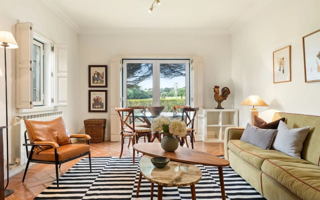 Fairview Villa by Cadenzalux