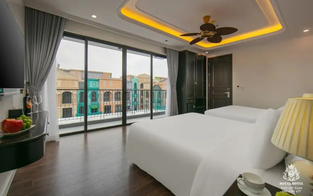 Royal Hotel - Vinhomes Ocean Park 3