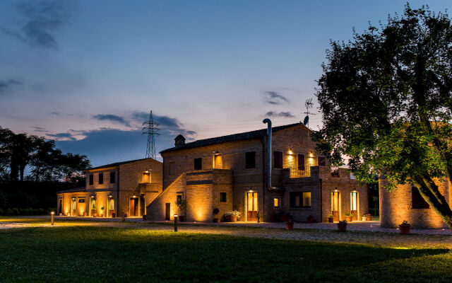 Отель Moretti Country House Италия, Чивитанова-Марке - отзывы, цены и фото номеров - забронировать отель Moretti Country House онлайн вид на фасад
