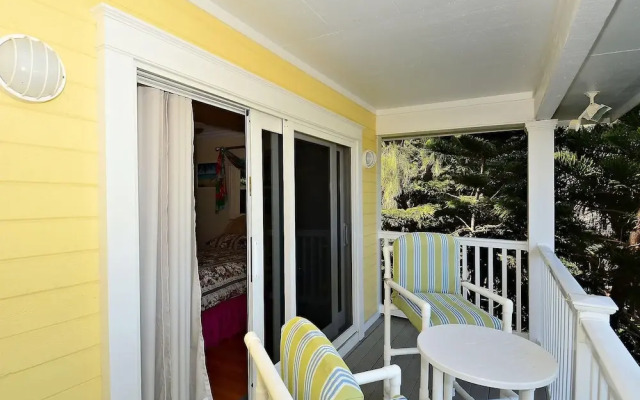 Sunset Villas 4 Awesome Views/2 Balconies/pool/deck/bbq!