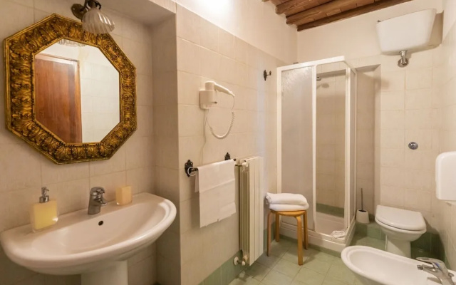 Alluring Apartment in Rapolano Terme with Swimming Pool