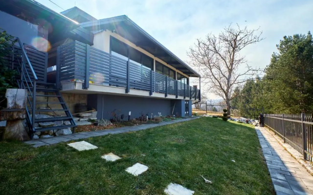 Relax house MAROKIS