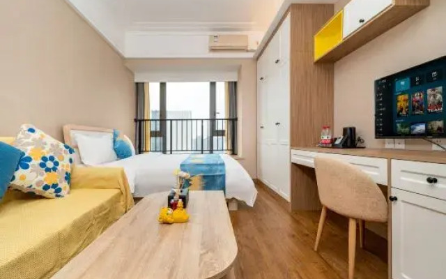 Sweet Dream Homestay (Chengdu Century City New Exhibition)