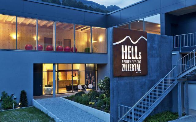 Отель Hells Ferienresort Zillertal Австрия, Фюген - отзывы, цены и фото номеров - забронировать отель Hells Ferienresort Zillertal онлайн вид на фасад