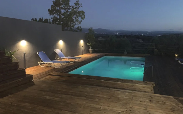 Stunning 2-bed Pool Villa in Skepasti