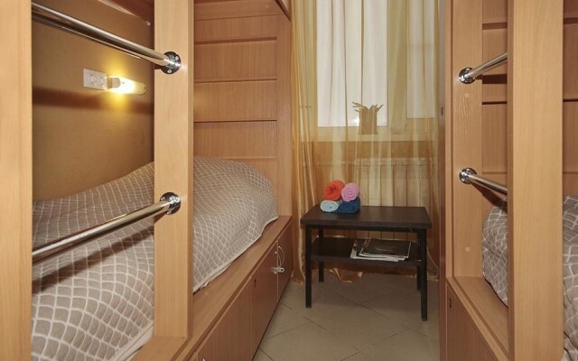 Hostel Podvorie вид на фасад