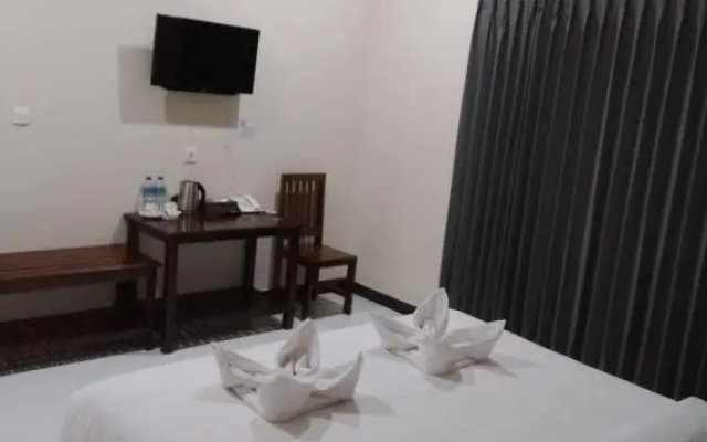 Palm Bajo Hotel