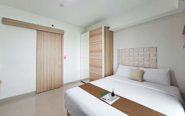 Comfortable 1Br Without Living Room At Apartment Bintaro Embarcadero