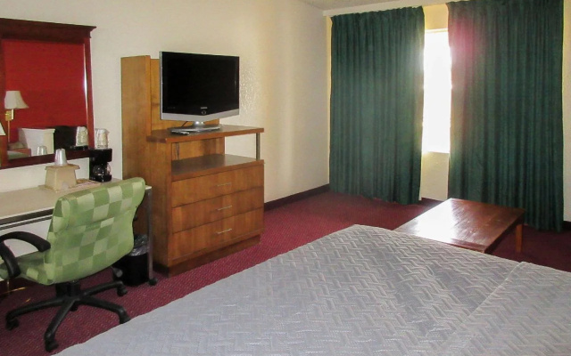 Rodeway Inn & Suites