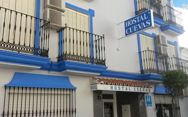 Отель Hostal Cuevas Испания, Фуэнхирола - отзывы, цены и фото номеров - забронировать отель Hostal Cuevas онлайн вид на фасад