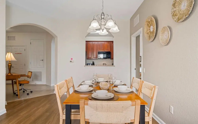4024 Breakview Drive #303