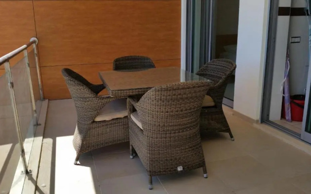 AT02 Luxury Penthouse 1 Bed, Verandas do Mar