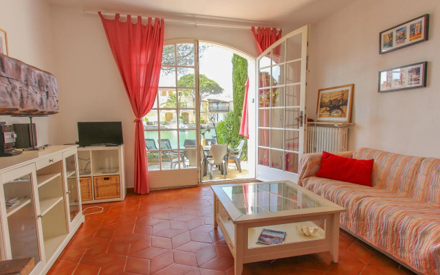 Pleasant Holiday Home in Port Grimaud With Garden