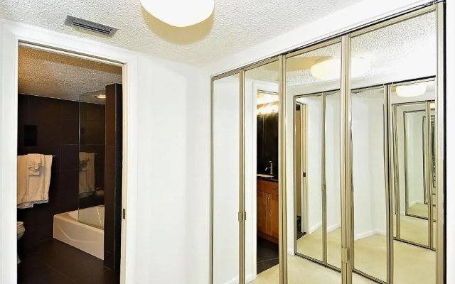 Land's End 1-402 Bay Front - Premier
