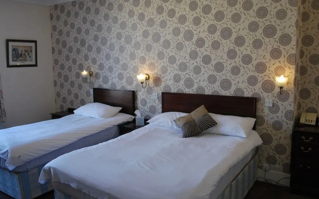 The George Hotel