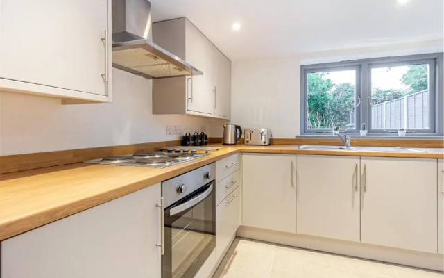 Beautiful 2 Bedroom House in Leominster