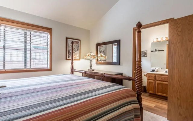 Aspen Meadows 10