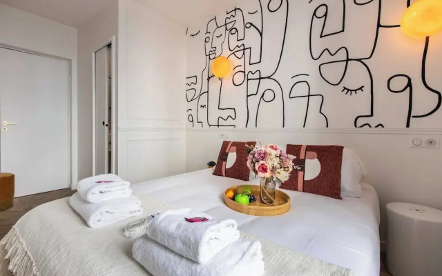 Intimate Private Room - 2P- Pigalle/moulin Rouge