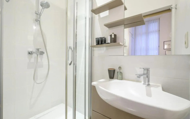 Magnificent 2 bedroom duplex + terrace Ixelles