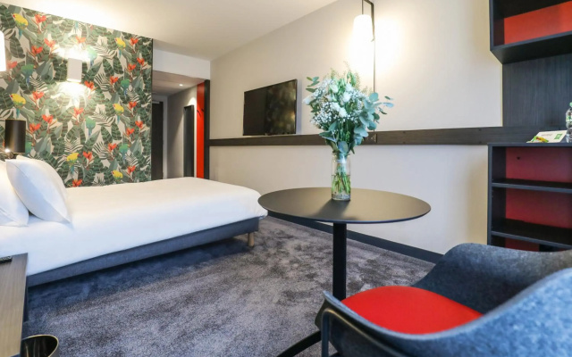 ibis Styles Puteaux Paris La Defense
