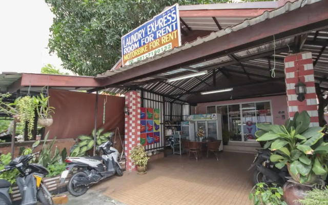 Apinya's Place Karon by OYO Rooms