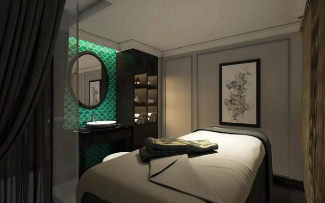 The Emissary Hanoi Hotel & Spa