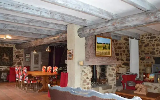 Chambres dHôtes-Ferme Equestre Les Revers