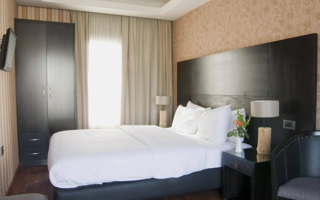 Areos Hotel