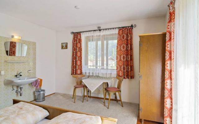Vibrant Apartment Near Ski Area in Zell am Ziller