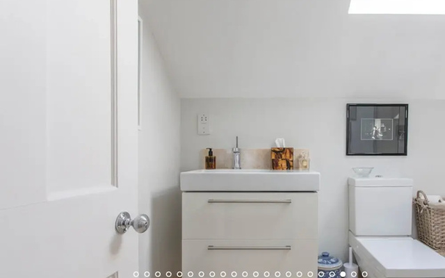 3-Bedroom Mews House with Optional Parking