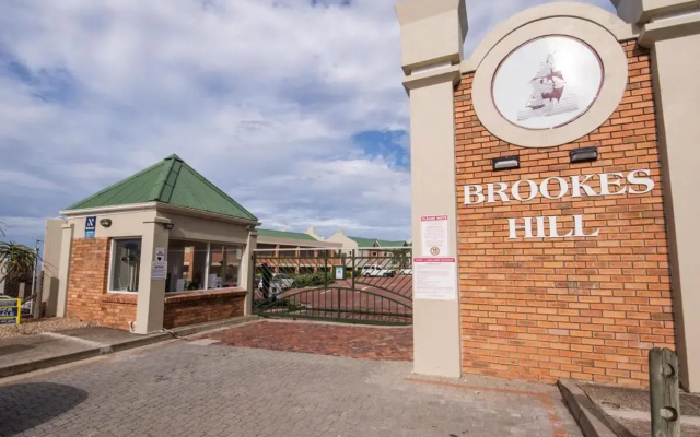 @35 Brookes Suites seaside escape
