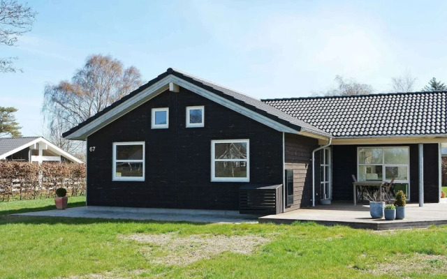 10 Person Holiday Home in Hadsund-by Traum