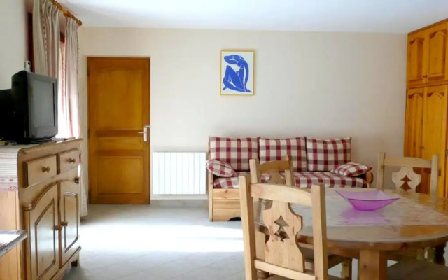 Apartment With one Bedroom in Saint-crepin, With Wonderful Mountain Vi