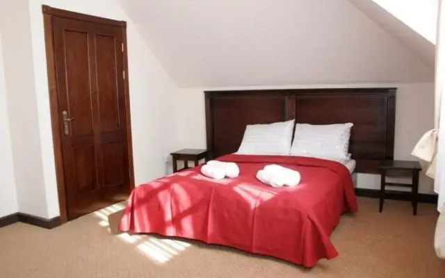 Tawerna Hotel