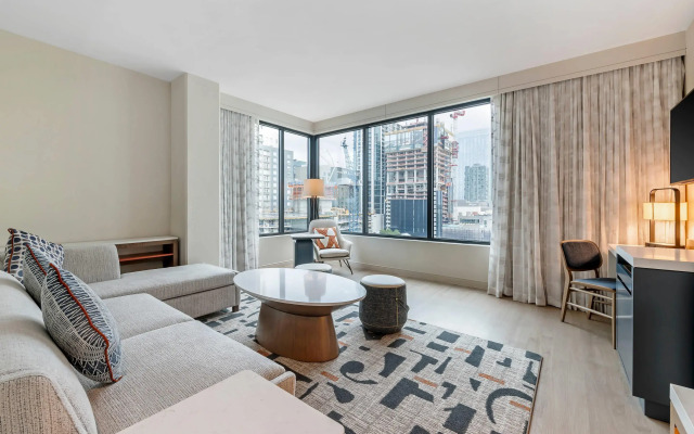 Cambria Hotel Austin Downtown